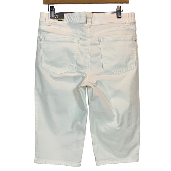Wit & Wisdom Absolution Knee Length Bermuda Shorts - White - size 8 - Picture 2 of 9